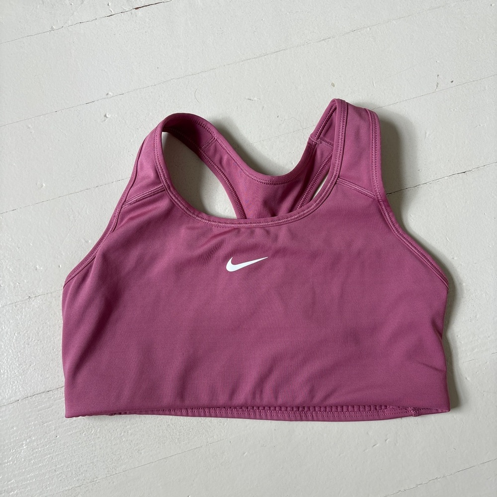 Nike Swoosh Sports Bra Medium Pink